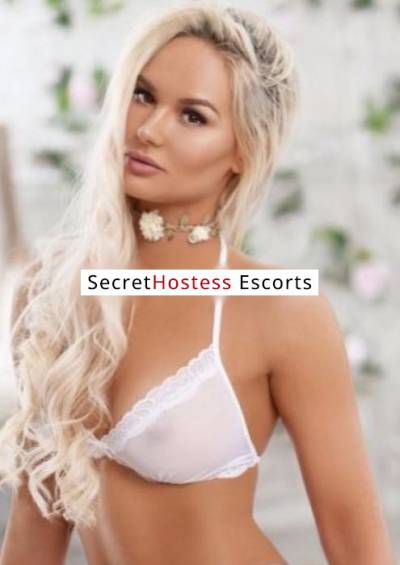 24 year old Russian Escort in Milan Akacia