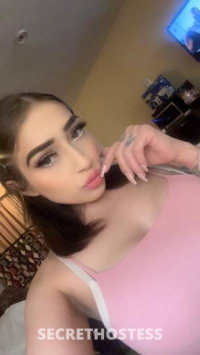 26 year old Latino Escort in Bakersfield CA Pretty , Young . Latin Jenni ! .NOW AVAIL FOR IN &amp; 