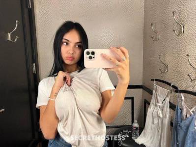 30 year old Indian Escort in Melbourne Indian hot babe touring here, 24x7,spread my legs 3SOME