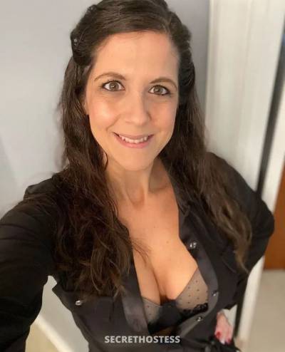 42 year old Escort in Humboldt County CA xxxx-xxx-xxx I’m available for hookup/meetups and hot fun