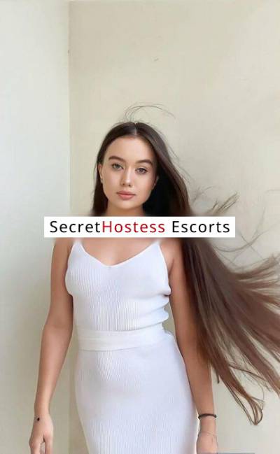 20 year old Ukrainian Escort in Riyadh Zoya
