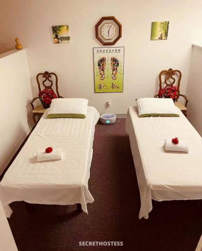 36 year old Asian Escort in Lake Of The Ozarks MO ❤️❤️❤️❤️Asian Massage
