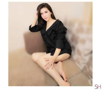 27 year old Asian Escort in Brentwood Essex Escort and Erotic Massage, Independent