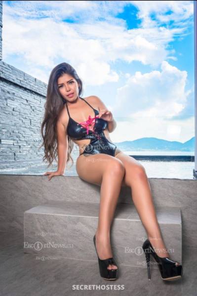 Mona, Independent Model in Phuket