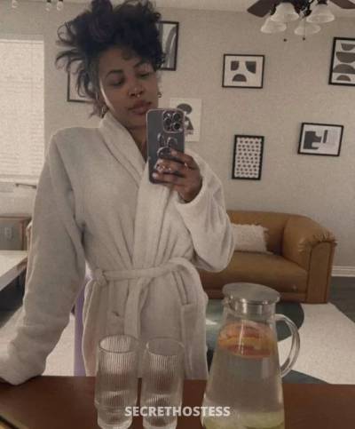 25 year old Escort in Staten Island NY xxxx-xxx-xxx WET PUSSY EBONY QUEEN; I’M AVAILABLE FOR BOTH