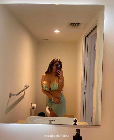 28 Year Old Caucasian Escort Chicago IL Blonde - Image 4