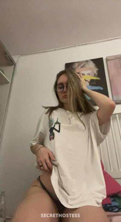 27 year old Escort in Tampa Bay Area FL HELLO I'M NEW HERExxxx-xxx-xxx.I’m A Sweet Girl..,I
