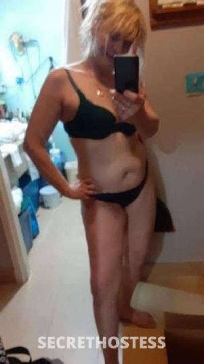 Dee-liciousDee 50Yrs Old Escort Hartford CT Image - 0