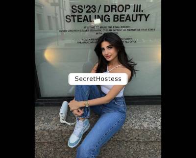 24 year old English Escort in Auckland Hot genius girl new British arrival