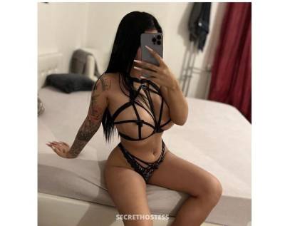.I am Tina i have big ass and I offer massage in Enfield in London