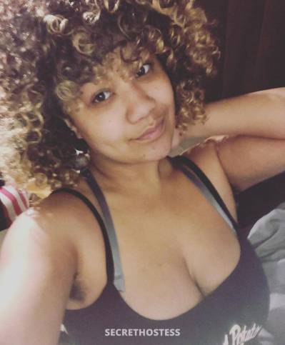 28 year old Escort in Omaha NE Hot juicy pussy.. here for you to fuck