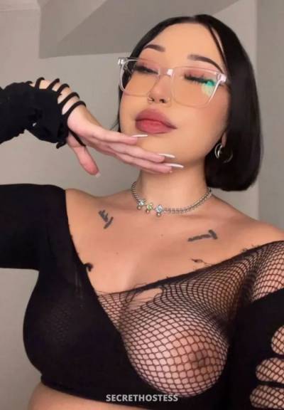 25 year old Escort in Long Beach CA xxxx-xxx-xxx Down for hookup ! ...... Hit me up snapchat: 