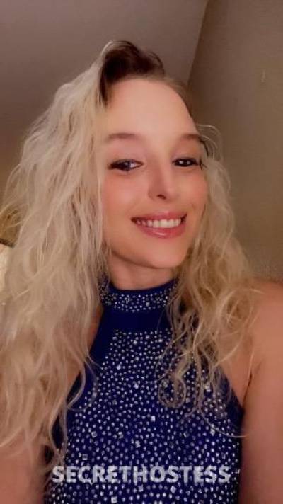 26 year old Escort in Tucson AZ classy but sexy, elegant and fun, and all around genuine and