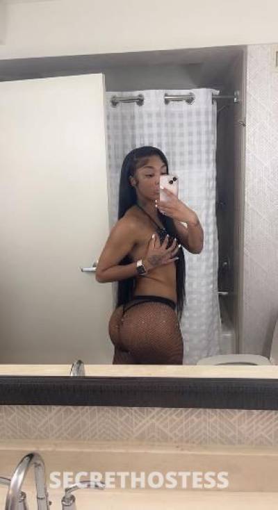 NEW INTO TOWN✈Slim petite bombshell, .. Looking for some  in Abilene TX
