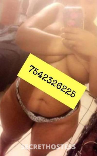 A gorgeous sexyass dominican available for cardates only new in Fort Lauderdale FL
