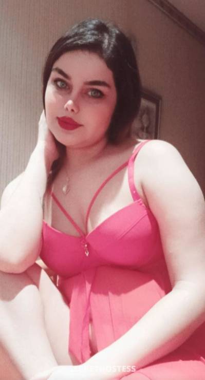 Young Iraqi azra, escort in Muscat