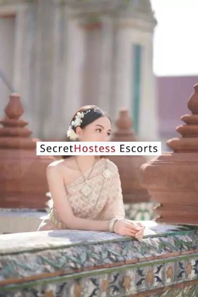 20 year old Thai Escort in Bangkok Julie