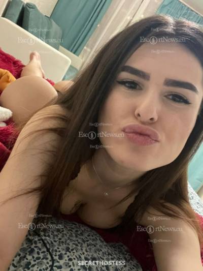 21Yrs Old Escort 50KG 170CM Tall Dubai Image - 1