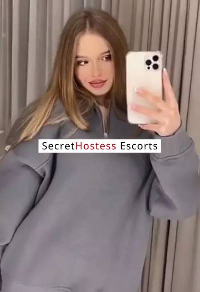 21 year old Ukrainian Escort in Paris Lucka