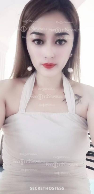 22 year old Asian Escort in Cairo wenfei, Agency Model
