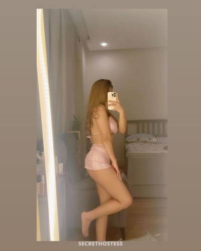 22Yrs Old Escort 160CM Tall Dubai Image - 1