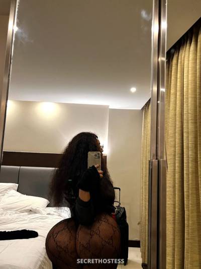 Naya African/American Curve Queen, escort in Bangkok