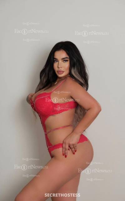 25 Year Old European Escort Dubai Brunette - Image 3