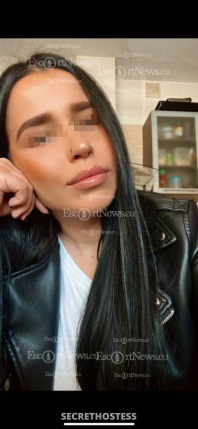 25 Year Old European Escort Dubai Brunette - Image 6