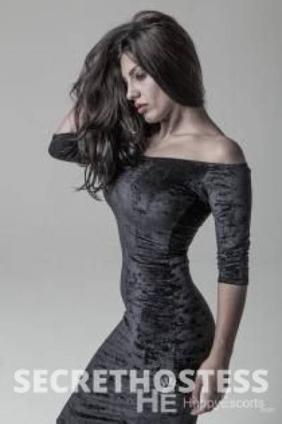25 year old Latino Escort in Utrecht Adriana (Adriana High-Class Escort