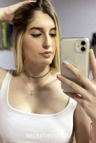 26 year old Middle Eastern Escort in Birmingham AL I’m available for hookup Add me on snap opeyemi_fortu23