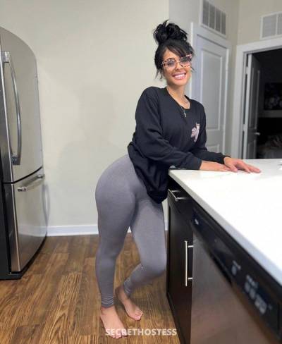 33 year old Escort in Fairfield CT Hi. I’m available for MASSAGE. SEXTING. BODY RUBS. AND 