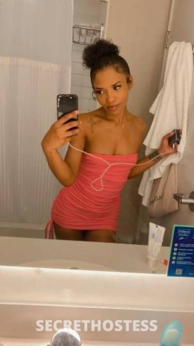 26 year old Puerto Rican Escort in San Fernando Valley CA HOLŁYWOOD INCALL!!! NEW IN TOWN! 100HHR/200HOUR SPECIALS!! 