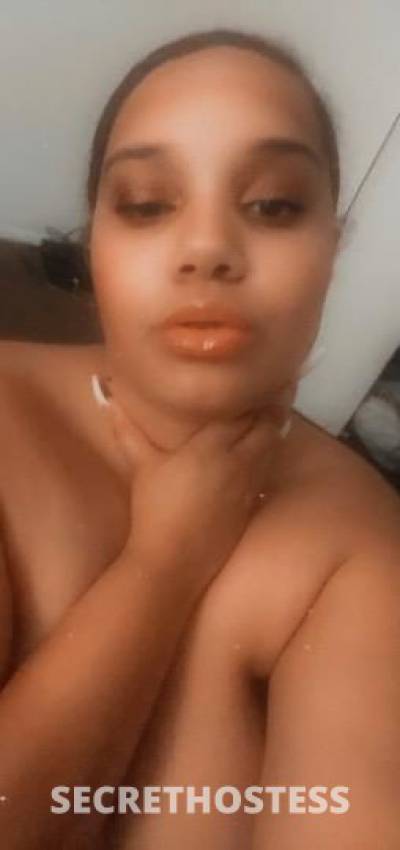 23 year old Escort in Oklahoma City OK Come play .. incall or outcall !! new number