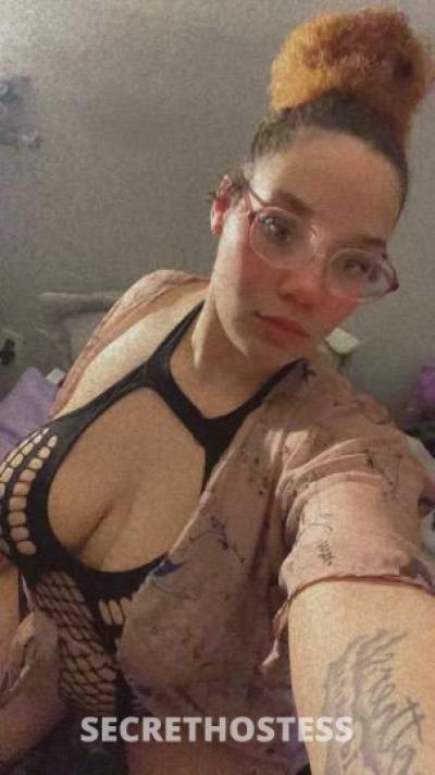 24 year old Escort in Oklahoma City OK Come play .. incall or outcall !! two girl special