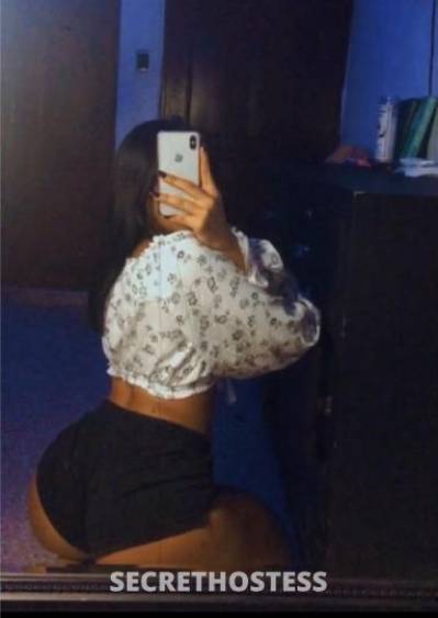 27 year old Latino Escort in Wilmington NC Latina Back