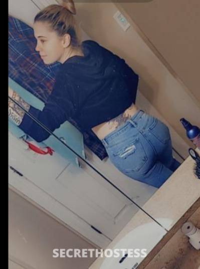 Sexy adorable sugar baby looking for a sugar daddy and hook  in Winnipeg