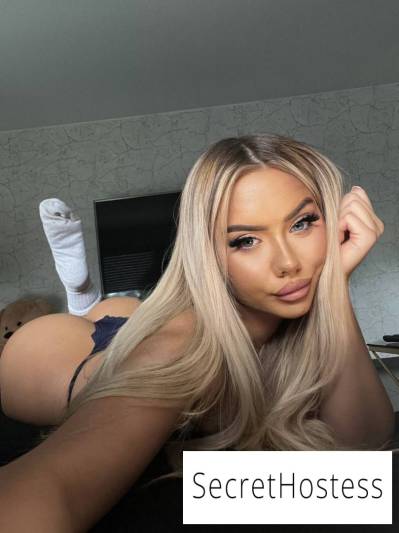 21 Year Old European Escort Milan Blue eyes - Image 4