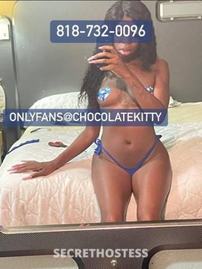 22 year old Escort in Palm Springs CA Chocolate . Goddess . Book With Me