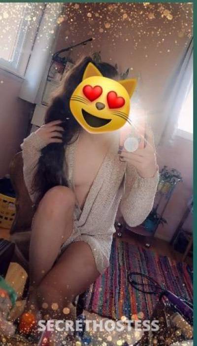 18 year old Escort in Flint MI .TIGHT .Ready to FUCK