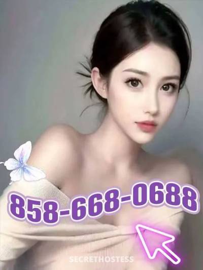 35 Year Old Chinese Escort San Diego CA - Image 4