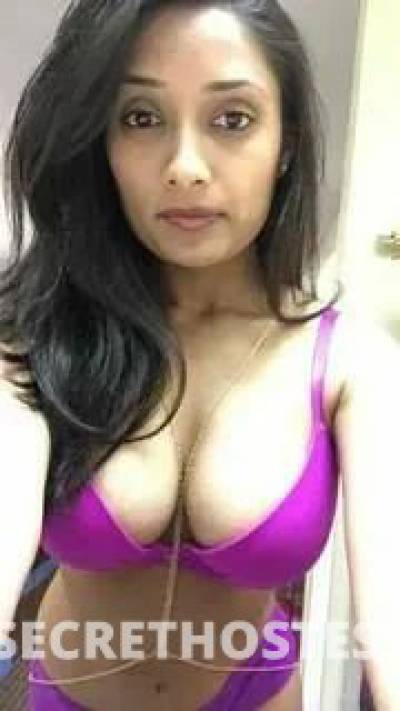 28 year old Indian Escort in Keilor Park Melbourne Indian Hot , dirty sex , 2 girls, everyting goes