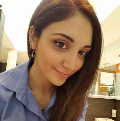 23 year old Indian Escort in London indian girl available