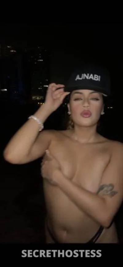 21 year old Escort in West Palm Beach FL xxxx-xxx-xxx You will never forget chardonnay