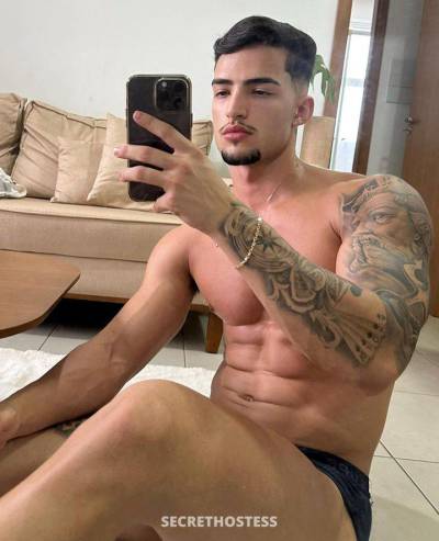 Ryan Silveira, Male escort in Norwich