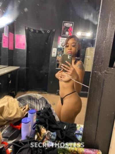 22 year old American Escort in Tri-Cities WA incall