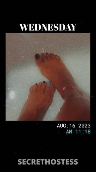 28 year old Escort in Dallas TX Available RIGHT NOW IN OUT Available