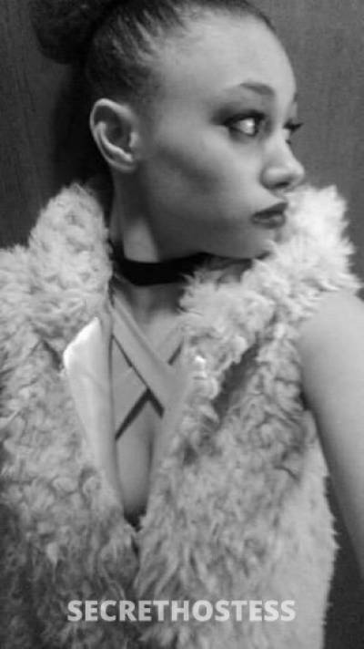 23 year old Escort in Sioux Falls SD WATERTOWN Cum Watch ME SQUIRT