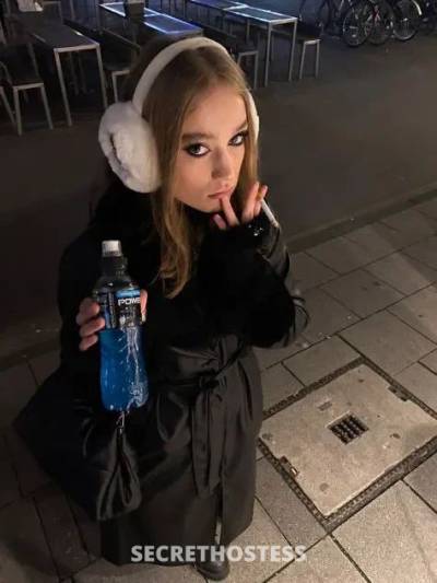 23 year old Escort in Frederick MD xxxx-xxx-xxx Available for hookup and I do sell my naughty 