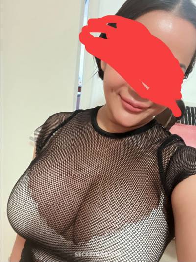 36 Year Old Thai Escort - Image 1