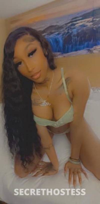 24 year old Escort in Des Moines IA sexiiiiii millieeee...the head doctor